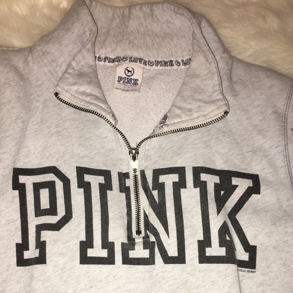 Small victoria’s secret Pink hoodie - Picture 2 of 3